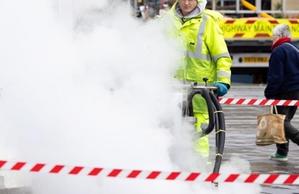 Chewing Gum Removal in Long Lawford